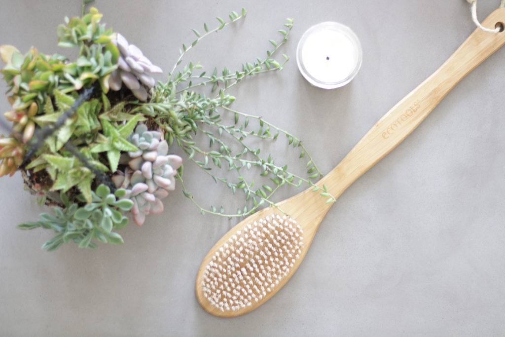 dry skin brushing |heatherlaurenlove.com