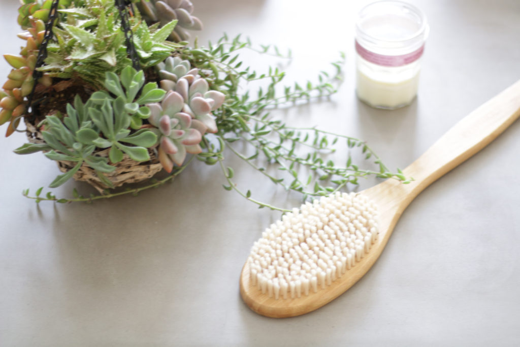 dry skin brushing |heatherlaurenlove.com