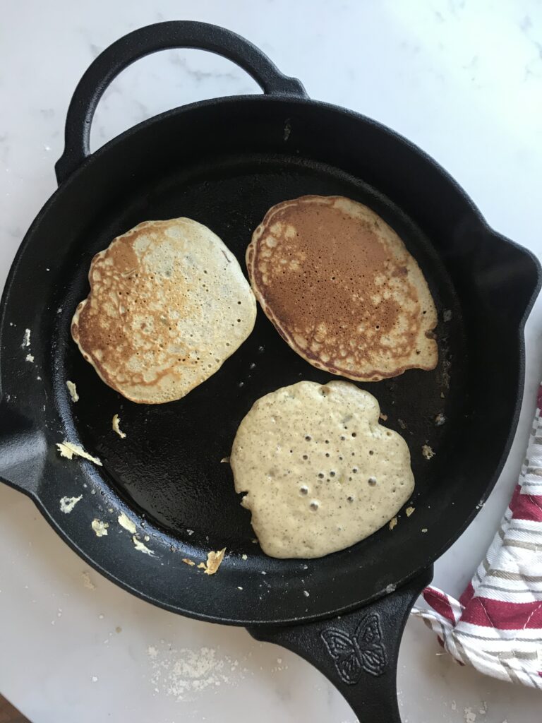 Cooking einkorn pancakes